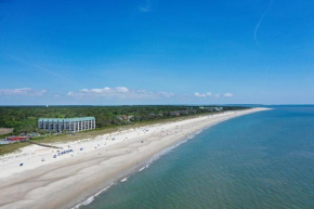 Family Getaway, Walk to Beach, Balcony